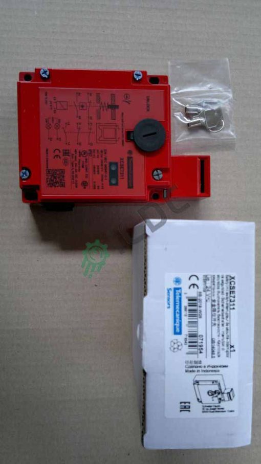 SCHNEIDER - XCSE7311 - Electromechanical Switches - ICDC-041041 - New